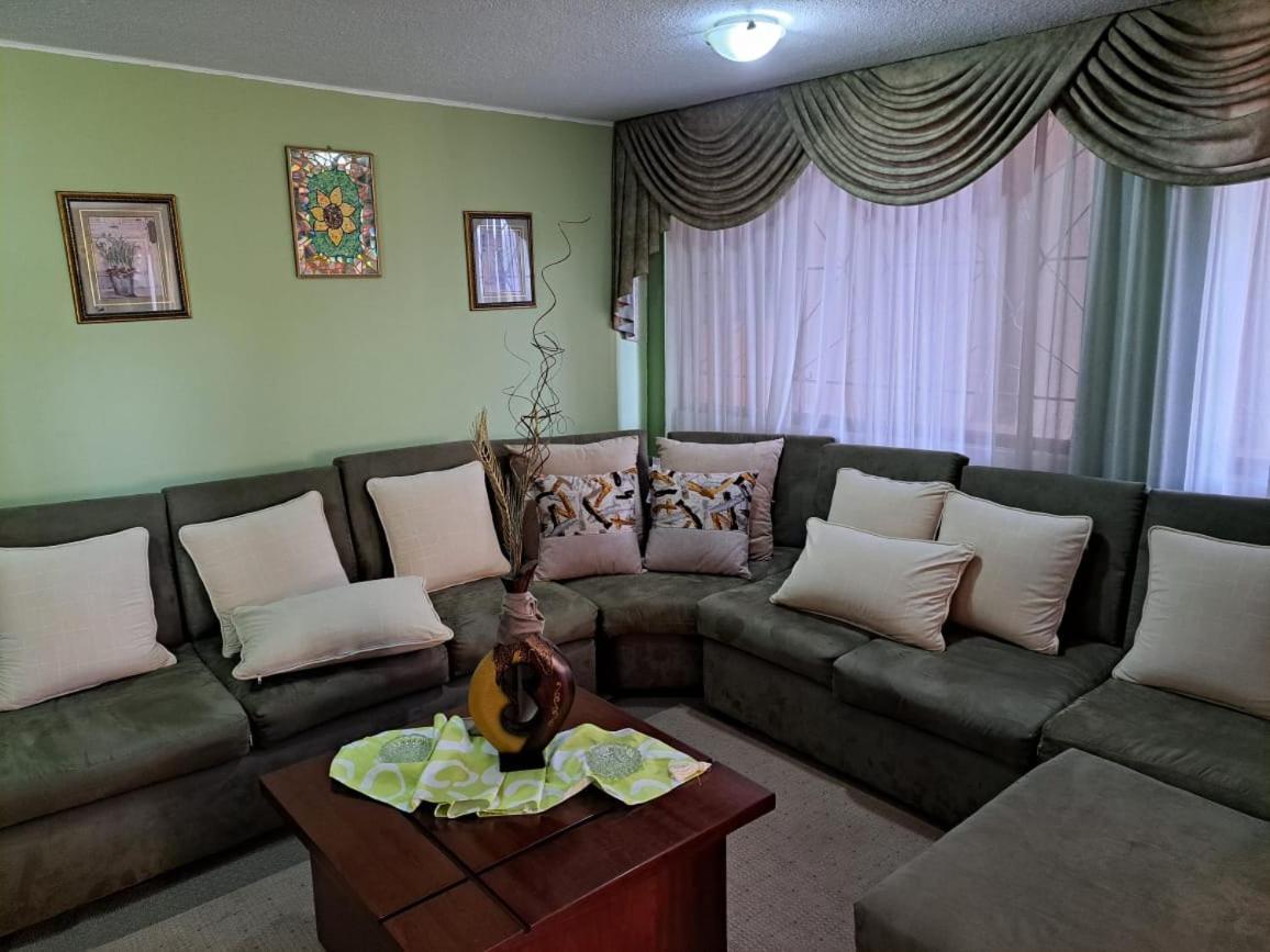 Jardines Ambato Hotell Exteriör bild